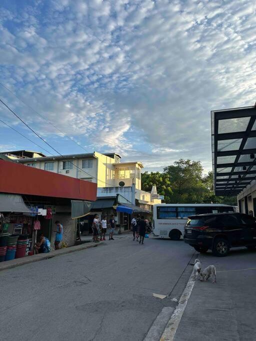 Lawton Residences 2c *